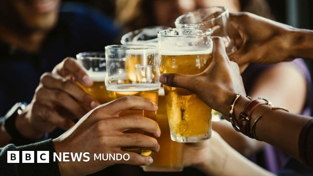 "La generación sobria": por qué cada vez más jóvenes reemplazan el alcohol por medicamentos para la ansiedad