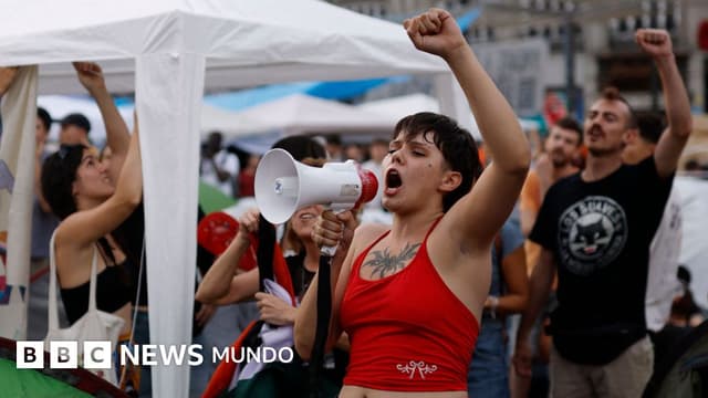 Las imágenes de la acampada en la Puerta del Sol de Madrid para protestar por la crisis de vivienda