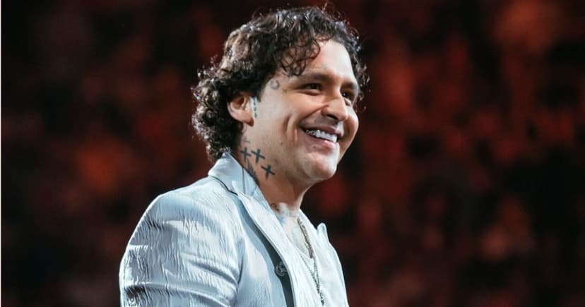 Las señales de las presuntas diferencias entre Christian Nodal y su familia