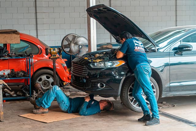 Los autos eléctricos preocupan a los talleres por la misma razón que beneficia a los conductores. Tiene que ver con la factura