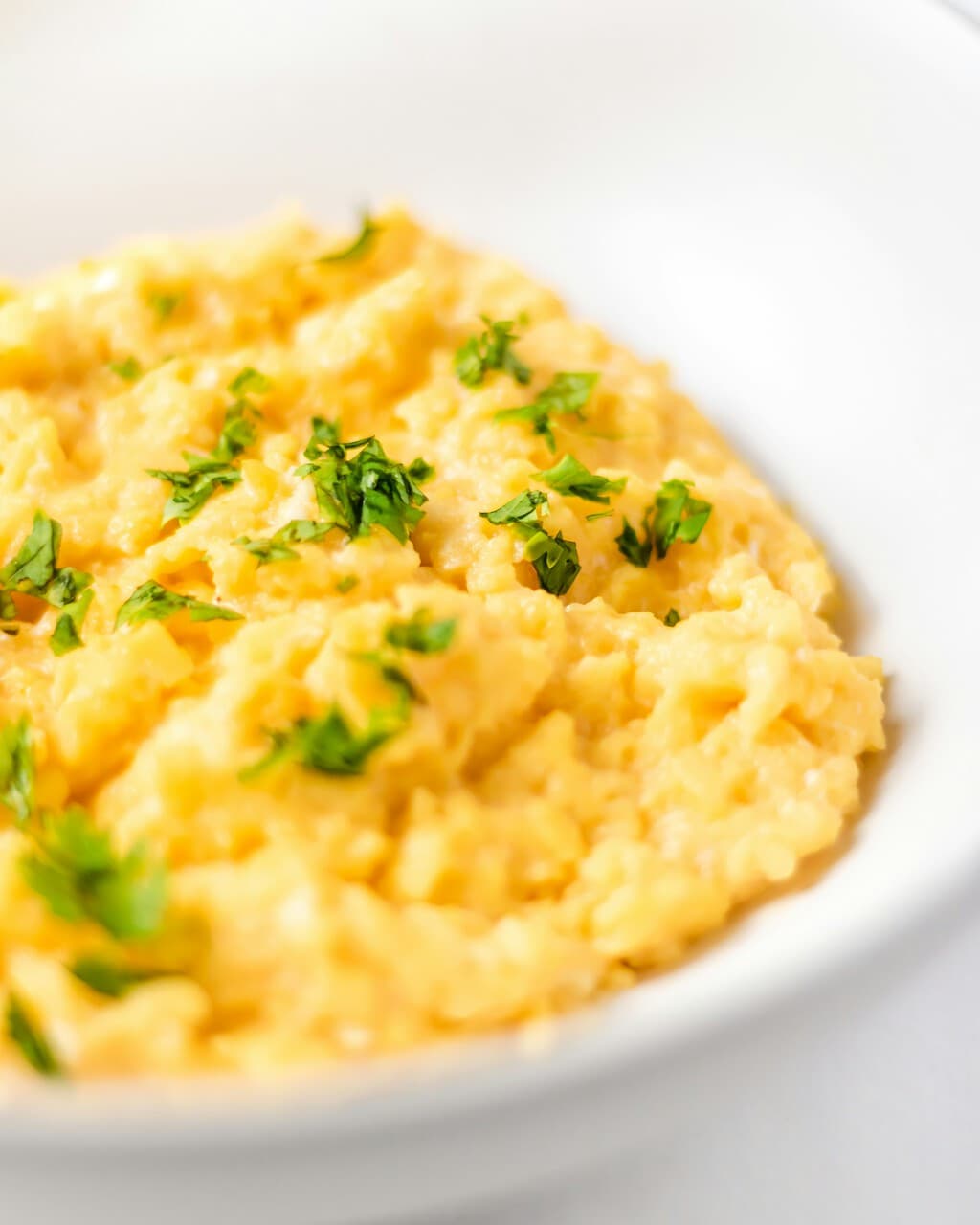 Los cocineros coinciden: "para que los huevos revueltos queden cremosos, no hay que añadir leche, sino 20 gramos de mantequilla"