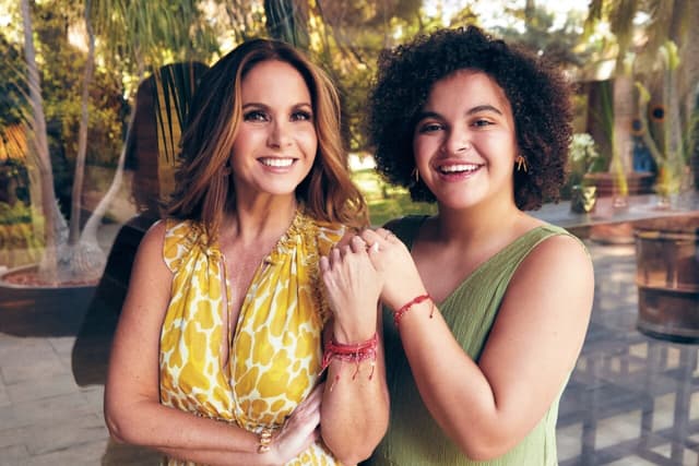 Lucero cuenta por qué no grabará un dueto con su hija Lucerito Mijares