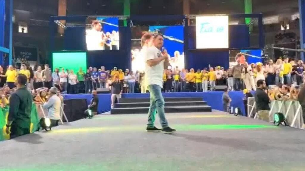 Lula y Flávio Bolsonaro protagonizan actos simultáneos de campaña en Río de Janeiro, Brasil