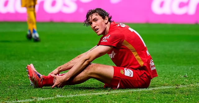 Marcel Ruiz: Especialista nos explica por qué puede jugar con el ligamento cruzado roto