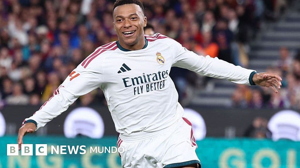 El delantero francés Kylian Mbappé durante un compromiso oficial.