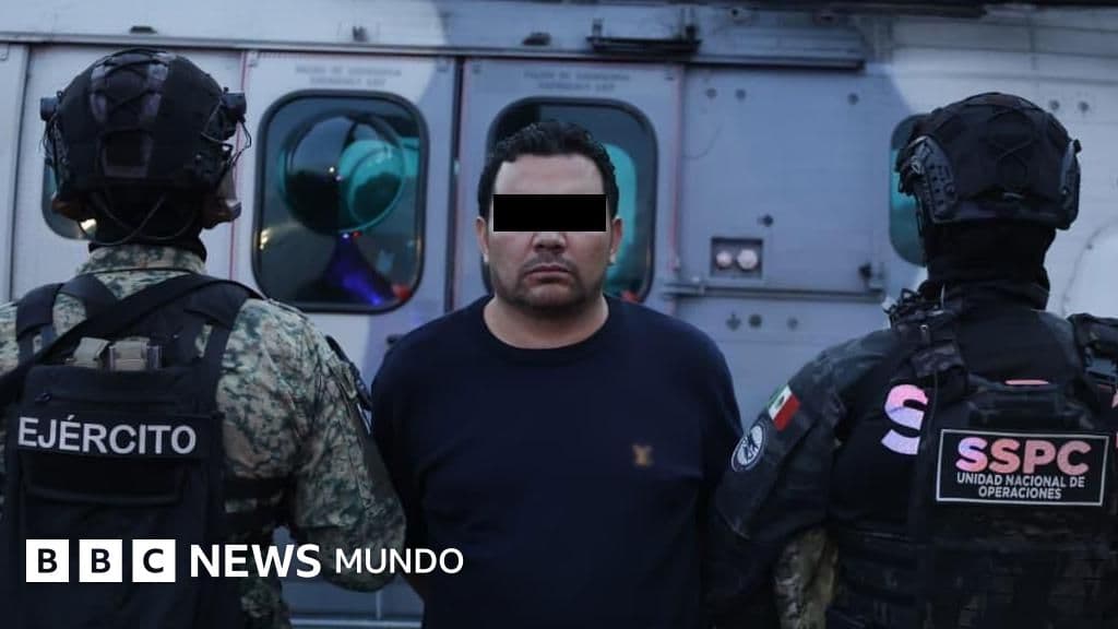 México detiene a R1: quién es el sospechoso de idear el asesinato del alcalde Carlos Manzo y la modelo Valeria Márquez
