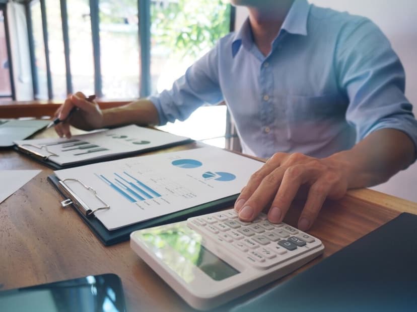 México se está quedando sin jefes: el país perdió más de 25 mil empleadores en 2025 y la informalidad no deja de crecer