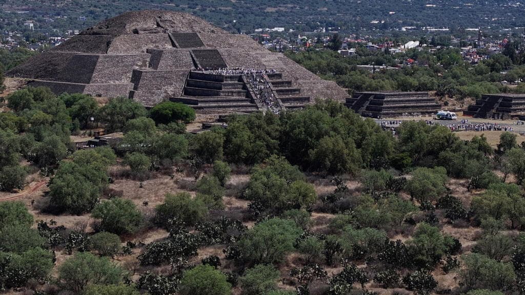 México: una turista canadiense muere en un tiroteo en Teotihuacán; hay dos colombianas heridas