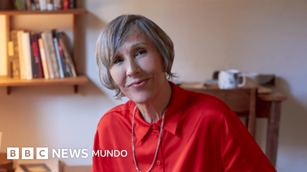 "Mi niñera era una espía de la KGB y descubrí que envenenó a su marido en el sillón donde me daba la leche"