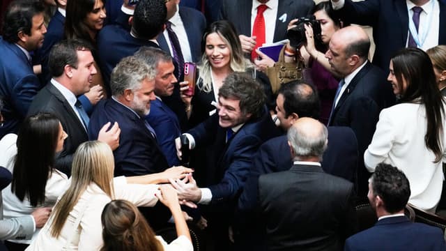 Milei redobla su agenda de reformas mientras crecen las dudas sobre el impacto económico