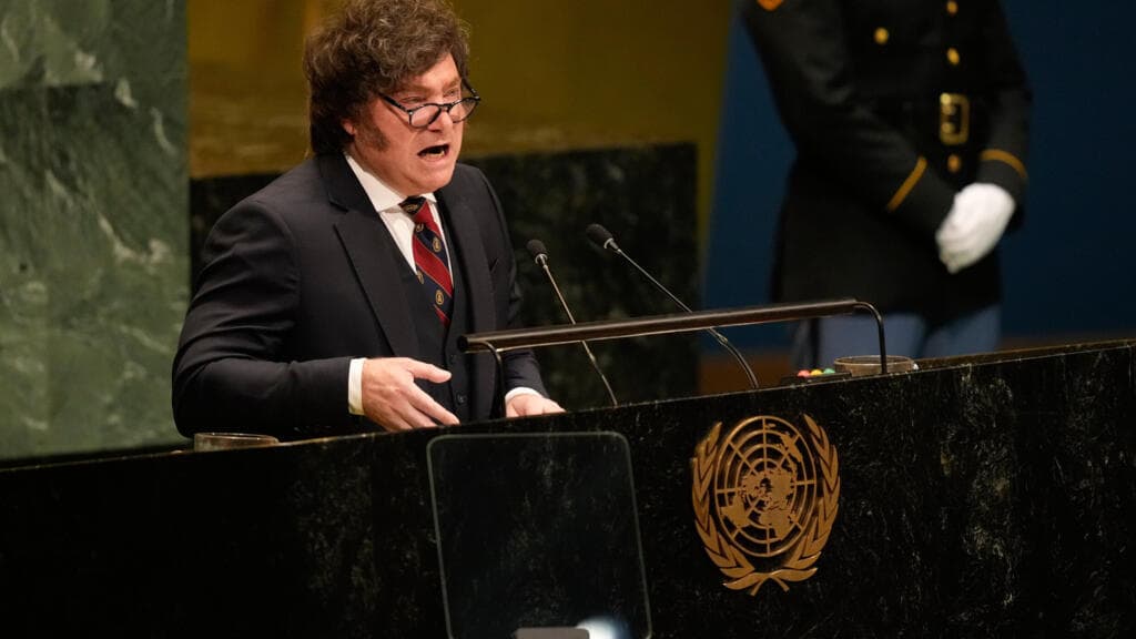 Milei renueva ante la ONU el reclamo por las Malvinas, pero no espera nada de una “organización inútil”
