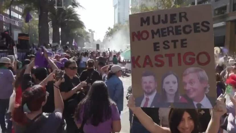 Miles marchan en Chile por el 8M y contra la agenda ultraconservadora de José Antonio Kast