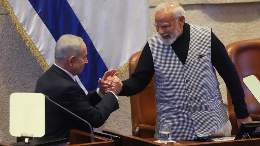 Modi en Israel: Netanyahu estrecha lazos con India, en medio de preocupación regional por tensiones con Irán