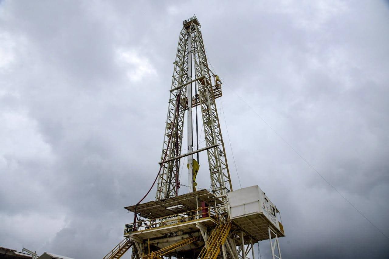 Pemex recorta su inversión al nivel más bajo desde 2009