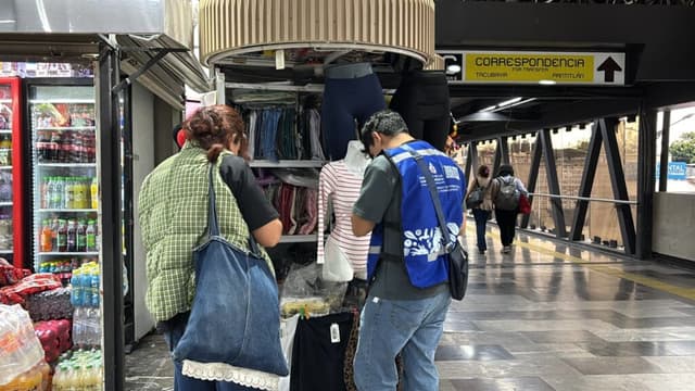 Ponen nuevas reglas a comerciantes del Metro: horarios, uniformes, artículos y estación prohibida