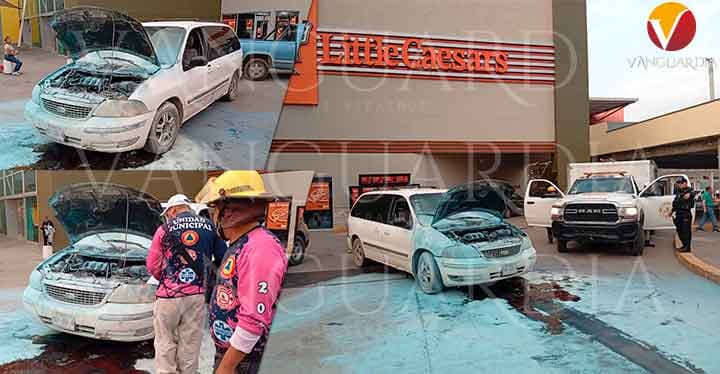 ¡Por un cortocircuito se le chamuscó la camioneta en Plaza Crystal de Tuxpan!