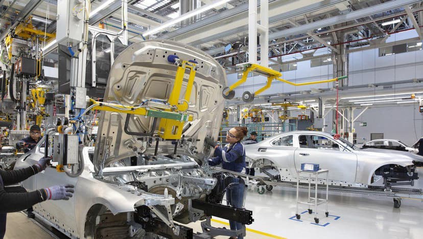 Producción de autos en México baja 1.8% y exportaciones caen 4.4% en febrero