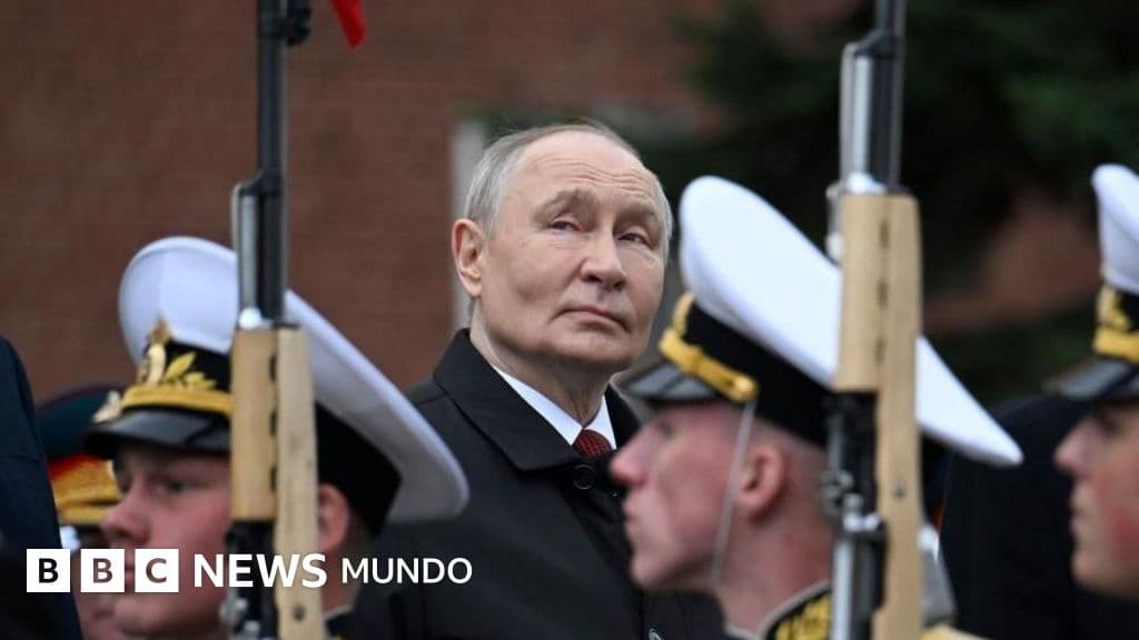 Putin justifica la guerra en Ucrania durante un reducido desfile del Día de la Victoria