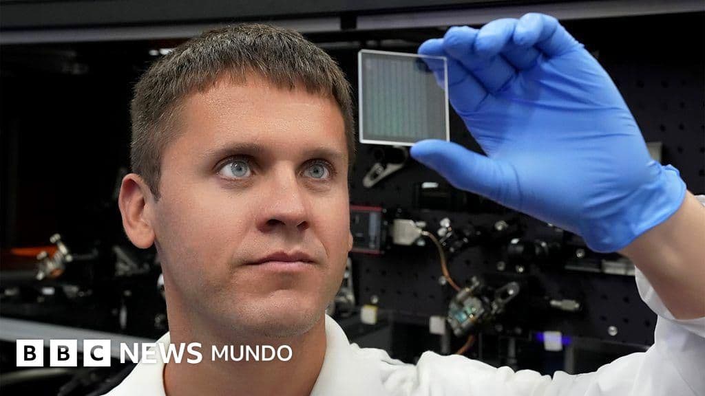 Qué son los "cristales de memoria" que desafían las leyes de la física y prometen solucionar el problema del almacenamiento masivo de datos