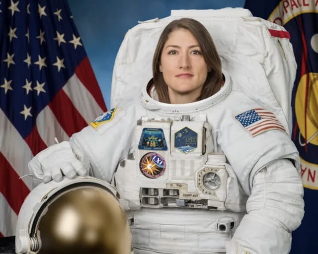 Quién es Christina Koch, la primera mujer que viajará a la Luna con Artemis II