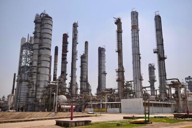 Refinación de Pemex crece 22% y alcanza máximo histórico en 11 años