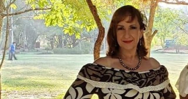 Regidora de Ocotlán renuncia y admite "error" por asistir a evento con un mono araña