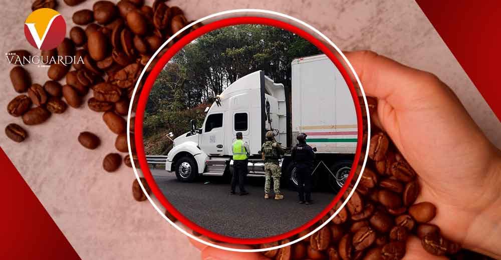 Reportan robos a camiones cargados de café en la región de Coatepec