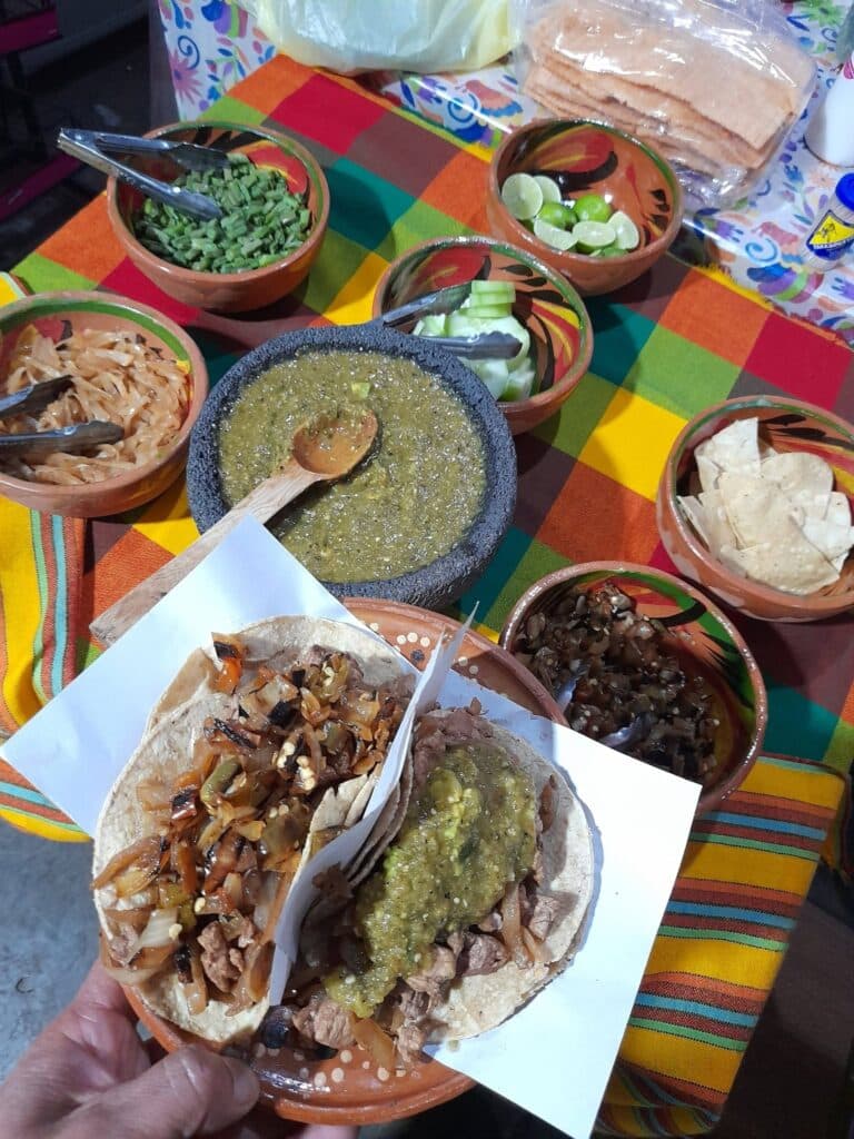 Rojo, blanco y con un curado: Así será la Feria del Pulque y Pozole 2026 cerca de CDMX