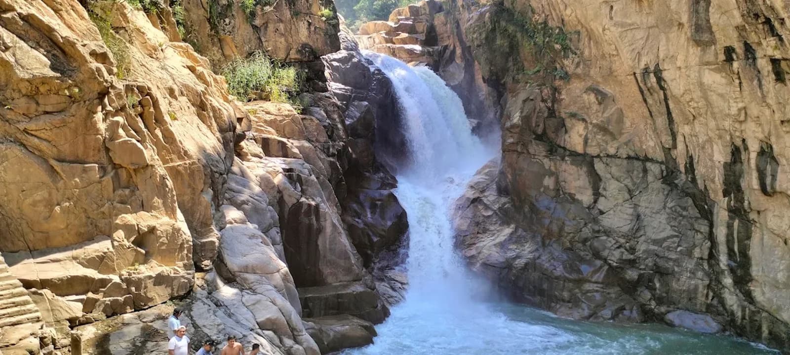 Salto de Minatitlán, la cascada que también es parque acuático