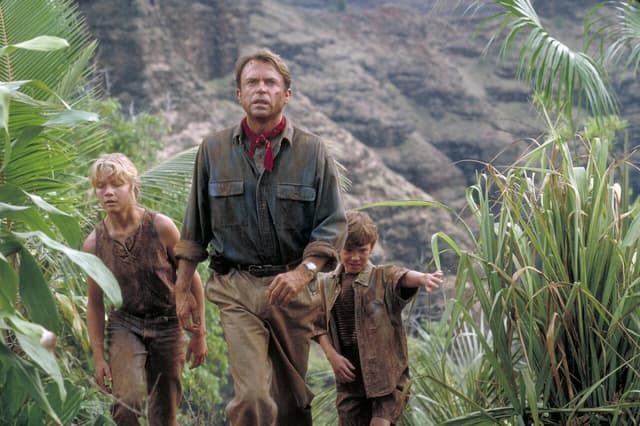 Sam Neill, actor de 'Jurassic Park', supera el cáncer tras someterse a innovadora terapia