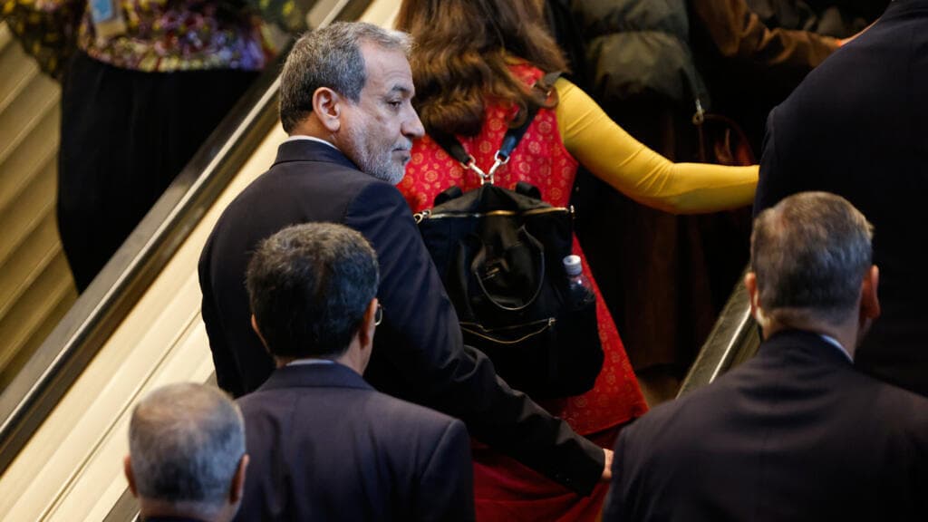Siete días para reabrir el estrecho de Ormuz: Irán fija condiciones a cambio de concesiones críticas de EE. UU.
