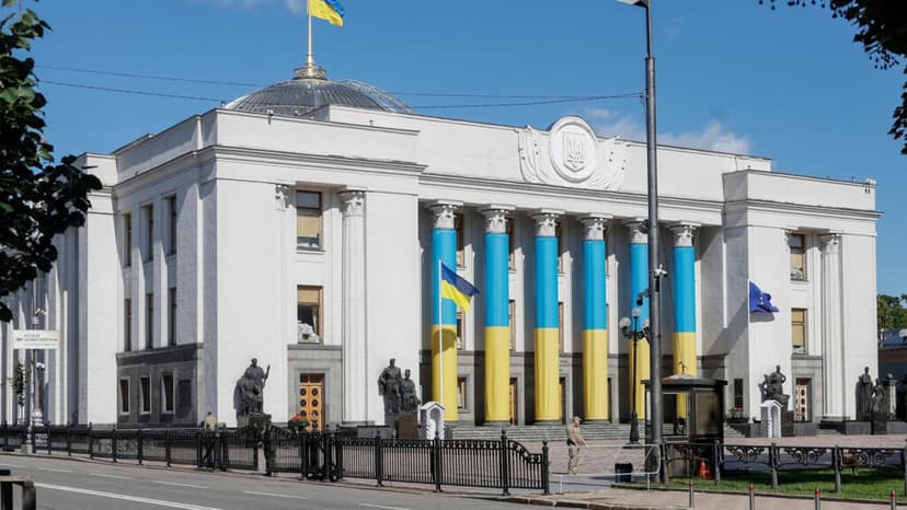 Sobornos a cambio de votos: diputados ucranianos en la mira de una investigación anticorrupción