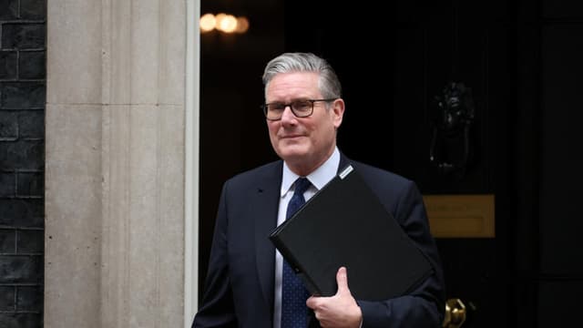 Starmer contra las cuerdas: el premier afirma que no fue informado de antecedentes de Mandelson, vinculado con Epstein