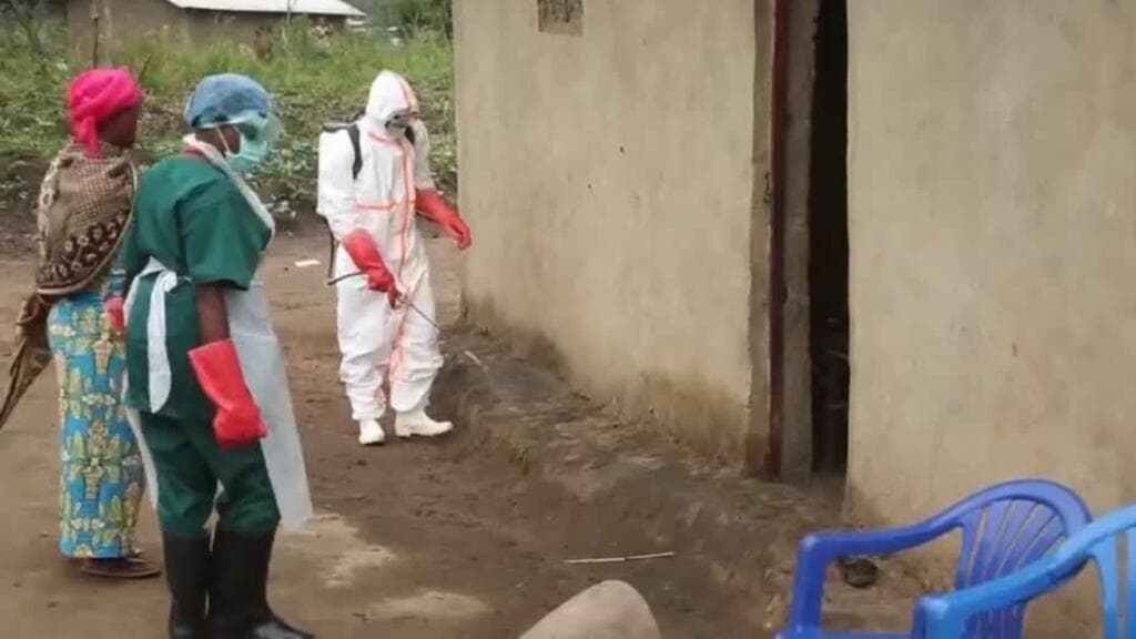 Trabajadores sanitarios en RD Congo enfrentan demoras en pagos en medio de brote de Ébola