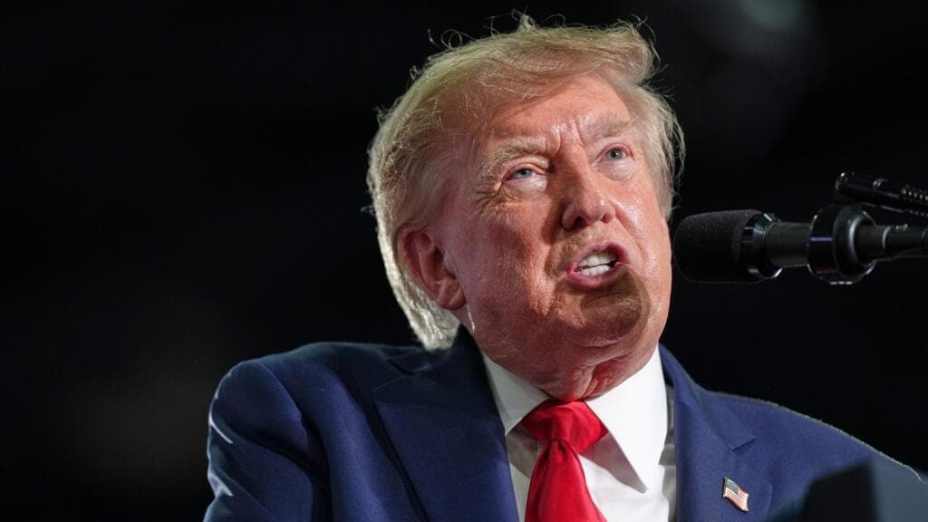 Trump afirma que Canadá quiere "los beneficios de ser un Estado, sin serlo" mientras se agrava la guerra comercial