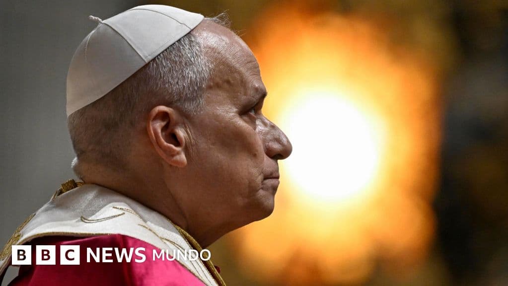 Trump lanza un fuerte ataque contra el papa Leon XIV por sus críticas a la guerra en Irán