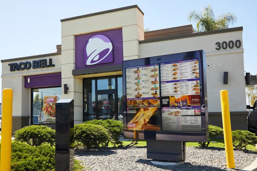Un pedido de 18,000 botellas de agua obligó a Taco Bell a replantearse su sistema de autoservicio impulsado por IA