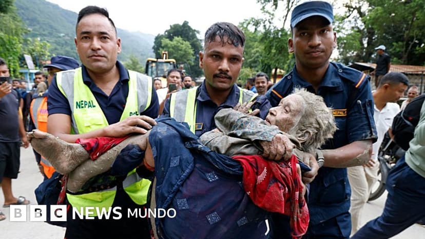 Una avalancha en la frontera entre Nepal y Tíbet deja más de 150 muertos y centenares de desaparecidos