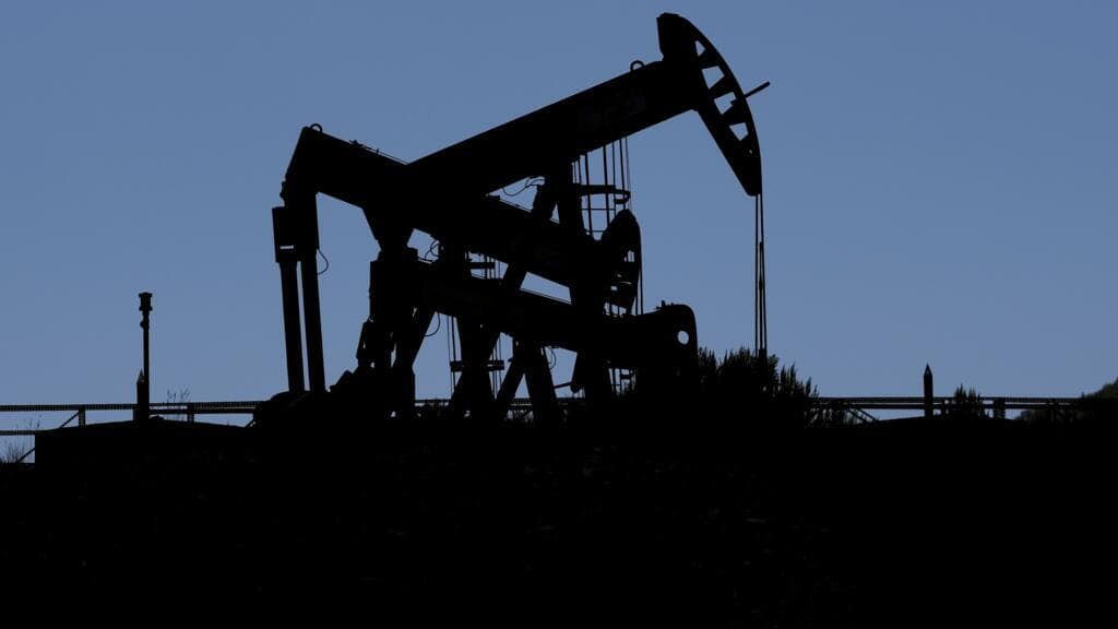 ¿Una solución al repunte del petróleo?: liberan reservas ante los altos precios que causa la guerra