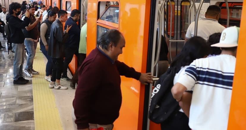¿Viajas en el Metro de CdMx? Checa en qué estación puedes vacunarte contra sarampión