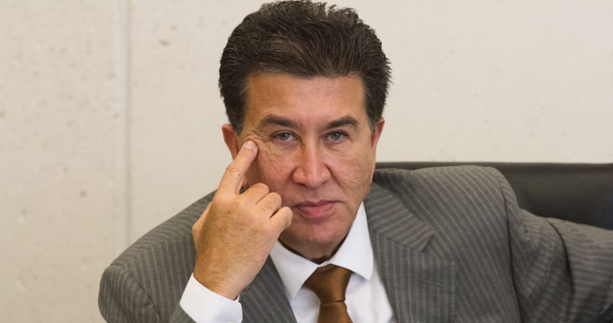 VIDEO ¬ El priista Héctor Yunes estalla contra un periodista en plena entrevista