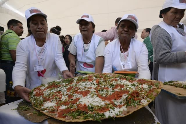 Visita la Feria del Huarache este fin de semana: habrá de maíz azul con frijoles, queso y salcita