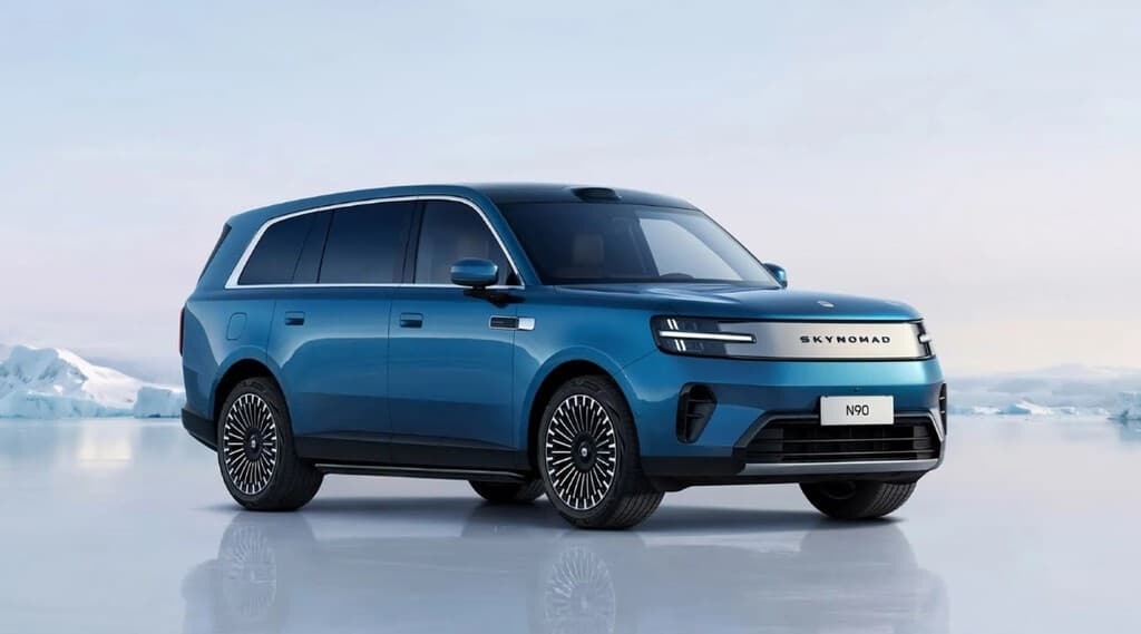 Xiaomi acaba de complicarle las cosas a Tesla en China con una SUV que ofrece más espacio y más de 1,400 km de autonomía