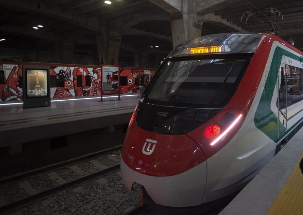 ¡Ya abrió el Tren Suburbano al AIFA! Estaciones, tiempo de recorrido, tarifa, pago y cómo usarlo
