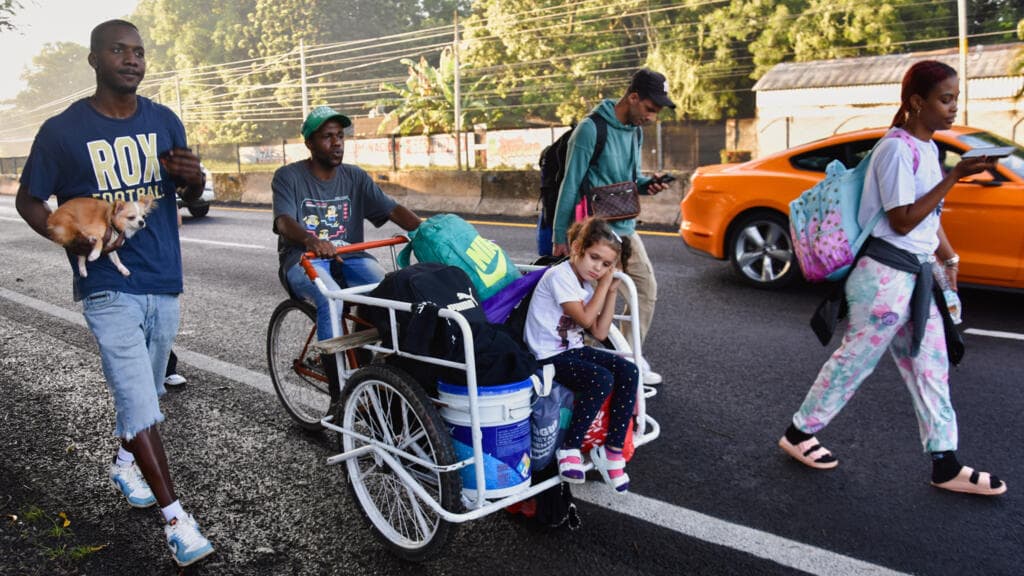 ¿A dónde migran los latinoamericanos?, esto dice la OCDE