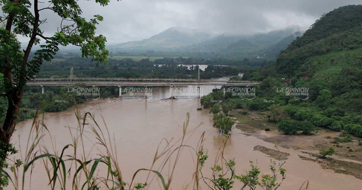 SIN AGUA, POR FALLA DE LUZ