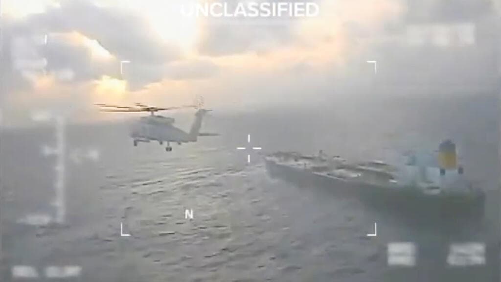 #VenezuelaHoy: Estados Unidos, en “persecución activa” de un tercer petrolero cerca de Venezuela