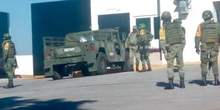 [VIDEO] Plantón denuncia presencia del ejército en termoeléctrica de Huexca (nota de Desinformémonos) julioastillero.com