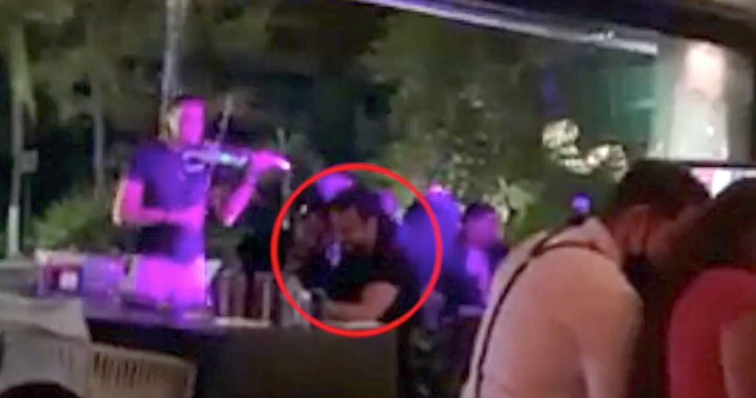Video muestra a Aristóteles Sandoval momentos antes de ser atacado en el bar de Puerto Vallarta (nota de SinEmbargo) julioastillero.com