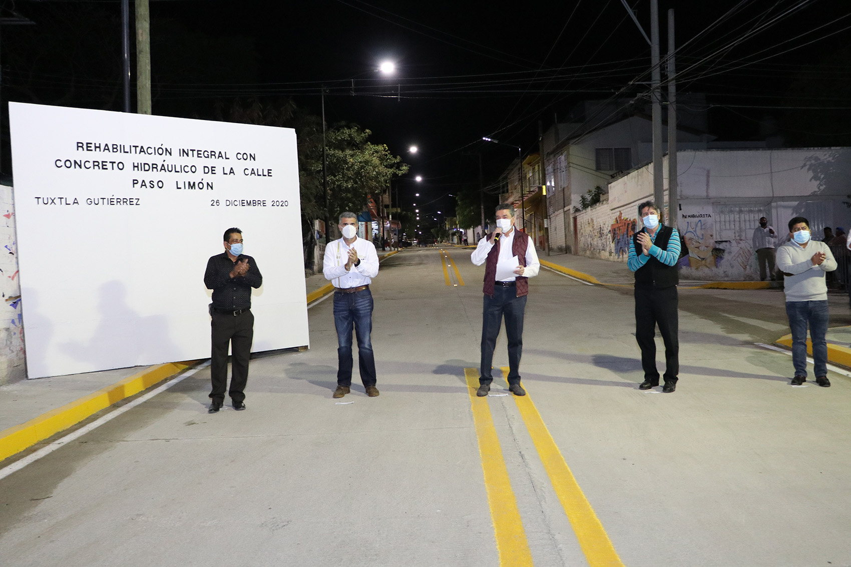 Gobernador de Chiapas inaugura pavimentación de calles en la colonia Paso Limón de Tuxtla Gutiérrez